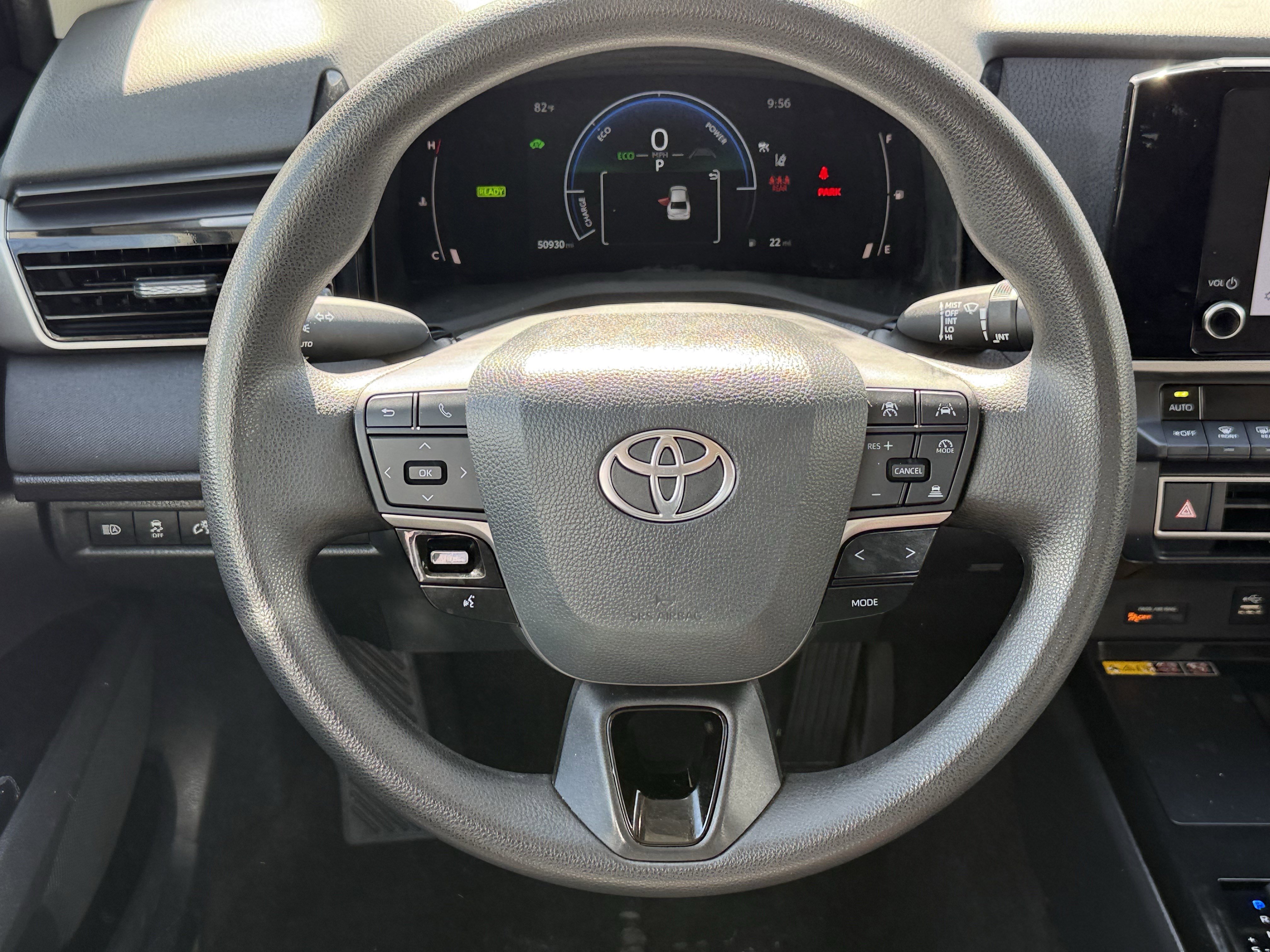 Used 2025 Toyota Camry LE FWD image 16