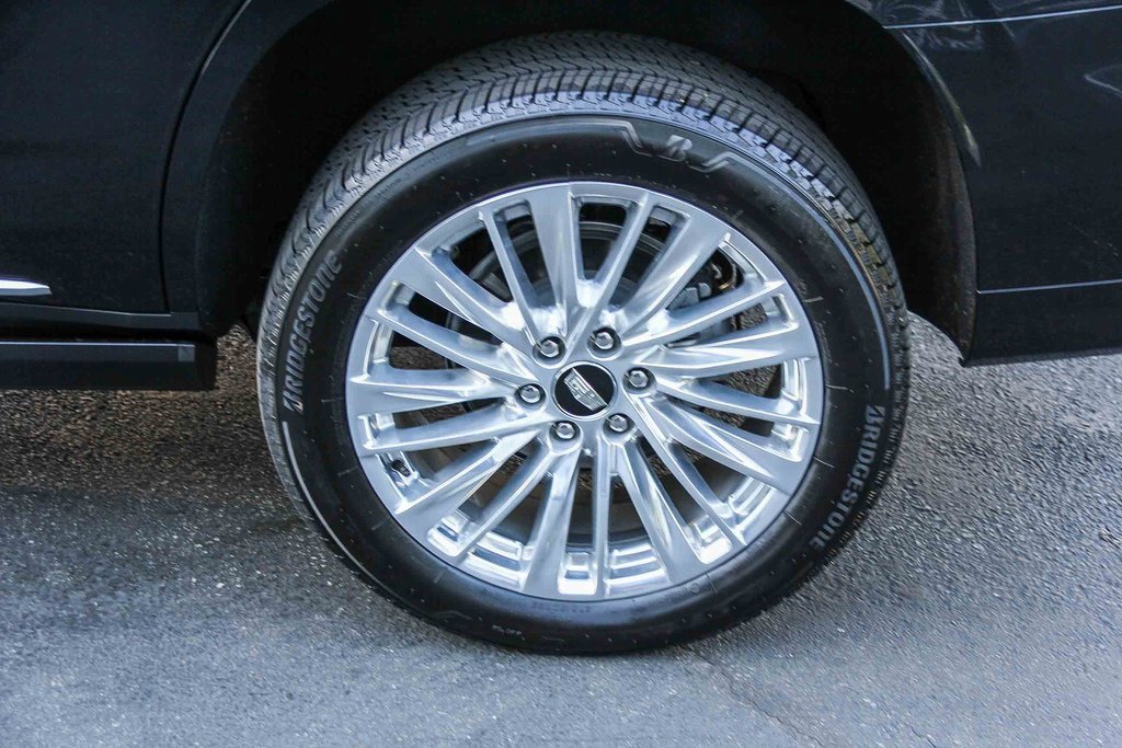 Used 2026 Cadillac Escalade Luxury image 8