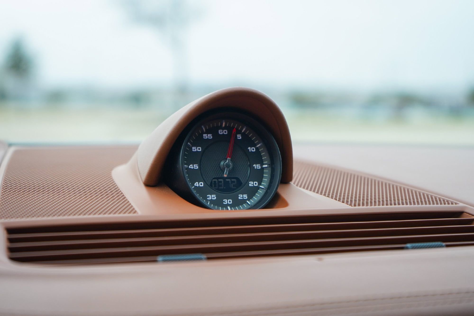 Used 2018 Porsche Panamera 4S image 18