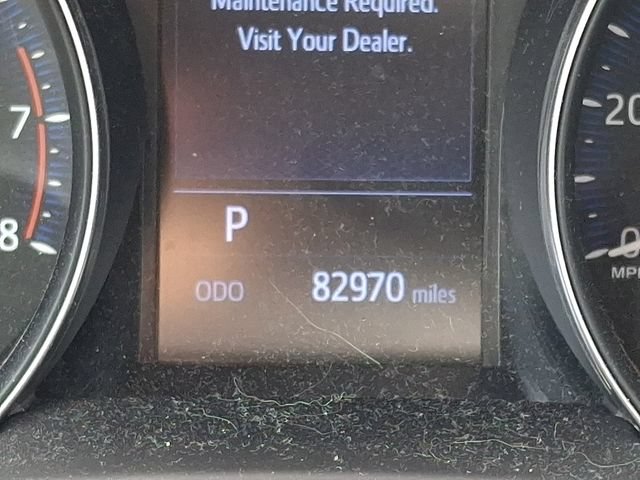Used 2019 Toyota C-HR XLE FWD image 22