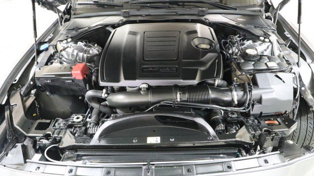 Used 2020 Jaguar XE S AWD/4WD image 23