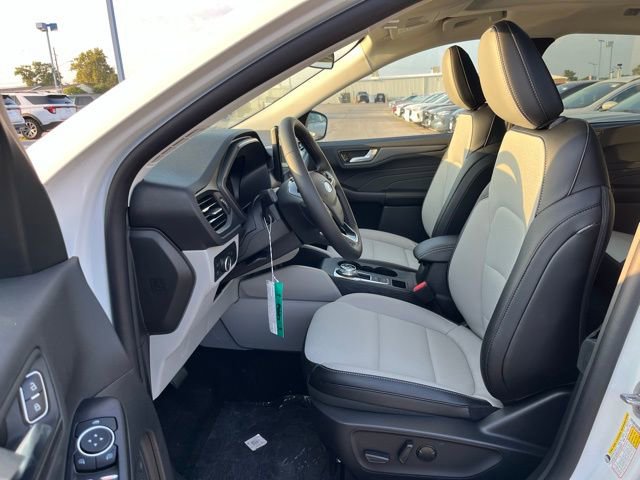 New 2025 Ford Escape Base image 13