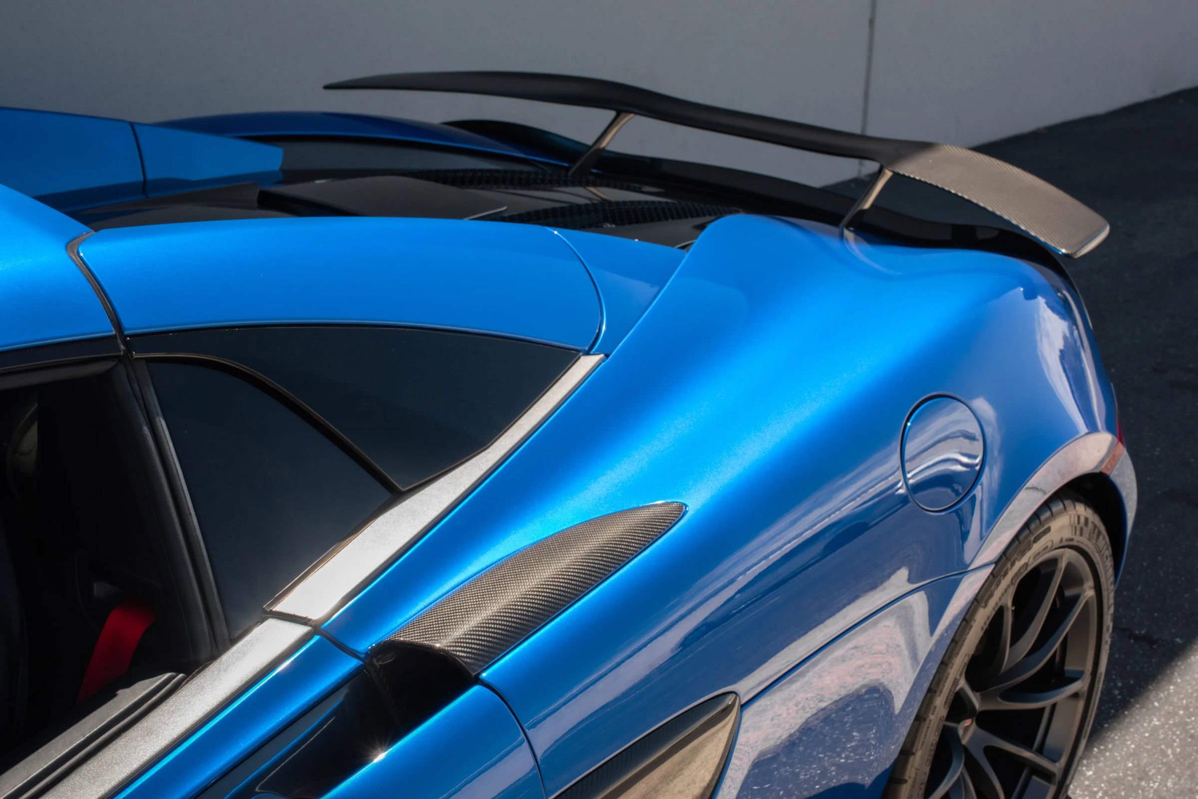 Used 2018 McLaren 570S Spider RWD image 27