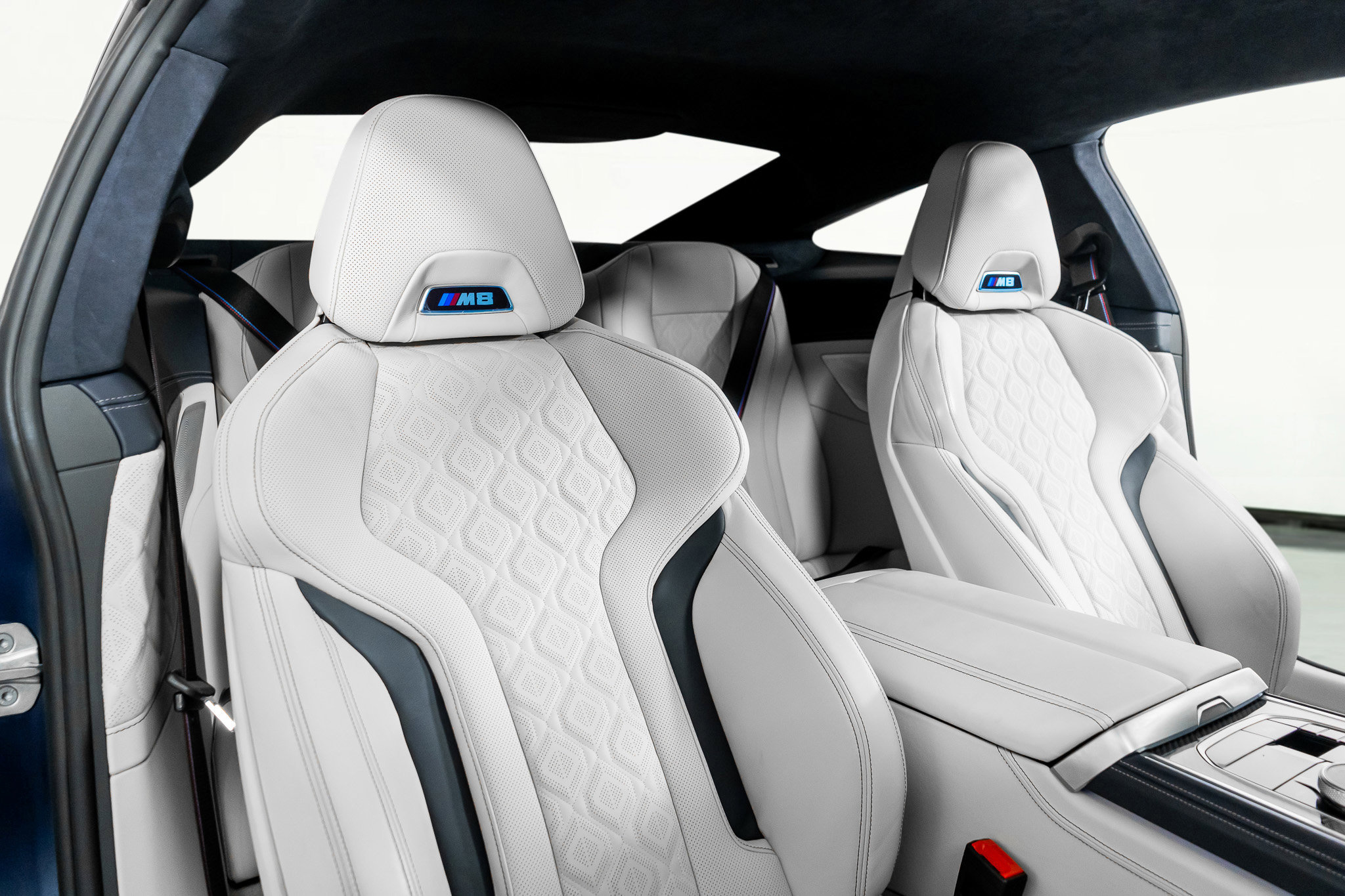 Used 2025 BMW M8 Competition w/ M Carbon Exterior Package image 30