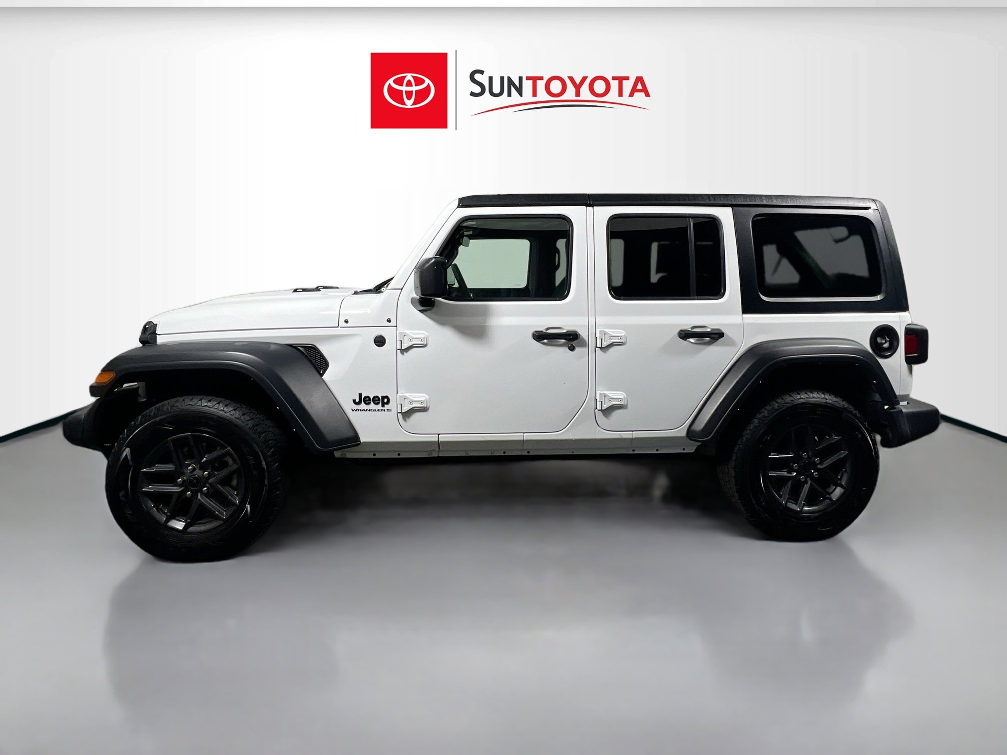 Used 2024 Jeep Wrangler Sport S AWD/4WD image 6