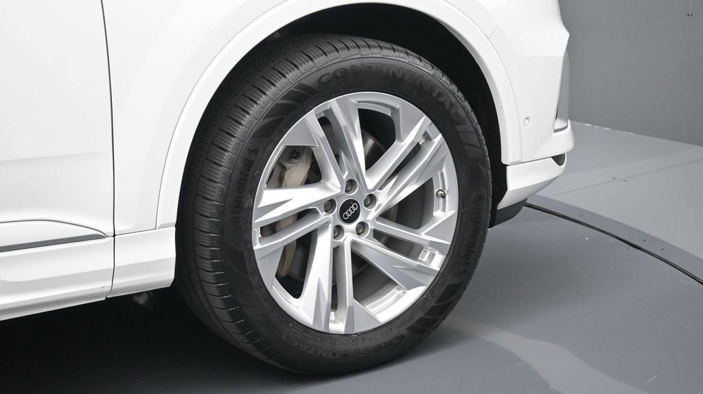 Used 2023 Audi Q7 3.0T Premium Plus AWD/4WD image 6