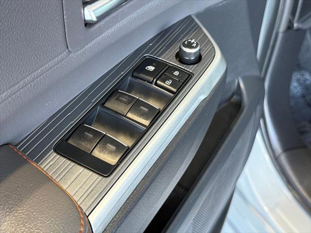 Certified 2023 Toyota Sienna XSE AWD/4WD image 21