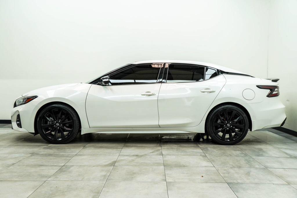 Used 2023 Nissan Maxima SR w/ Sport Mat Group FWD image 8
