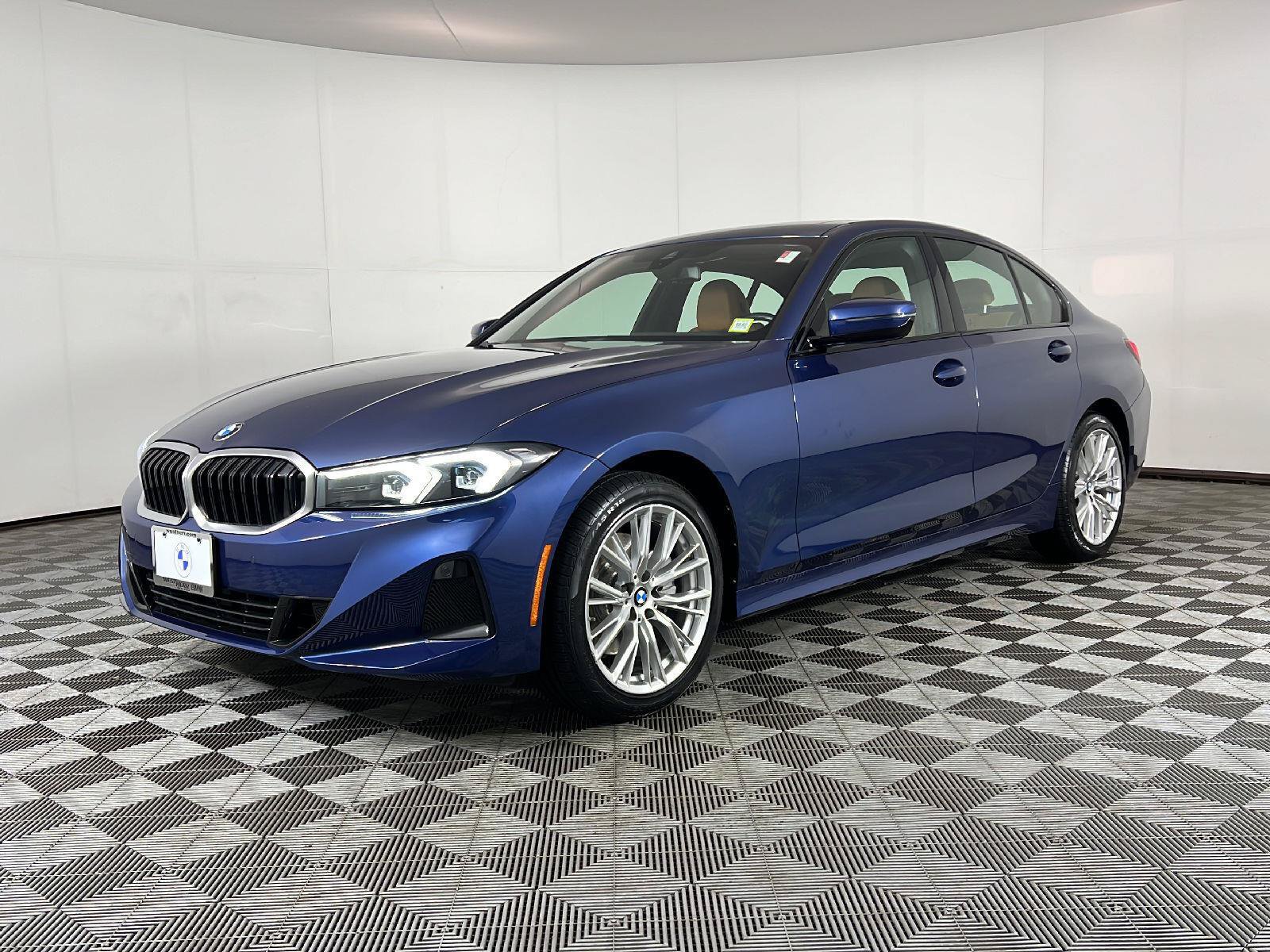 Used 2023 BMW 330i xDrive Sedan w/ Premium Package AWD/4WD image 12