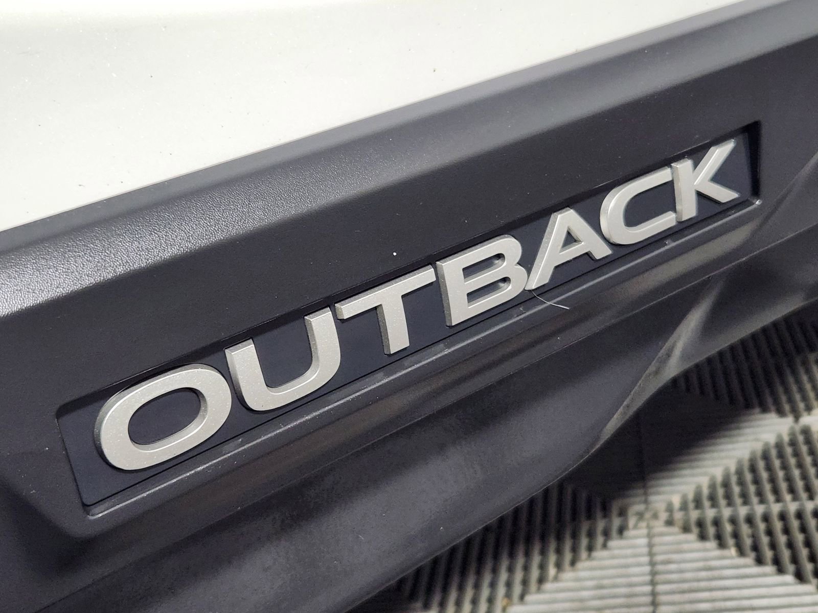 Used 2023 Subaru Outback Premium image 15