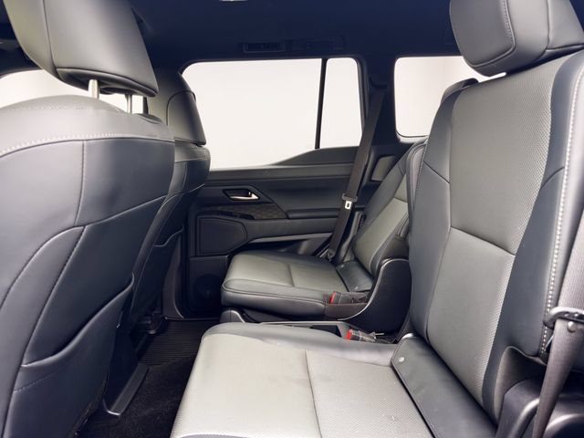 Used 2025 Lexus GX 550 w/ Accessory Package (2T) AWD/4WD image 27
