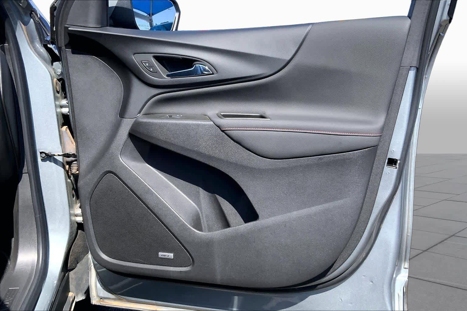 Used 2024 Chevrolet Equinox RS w/ RS Leather Package FWD image 23