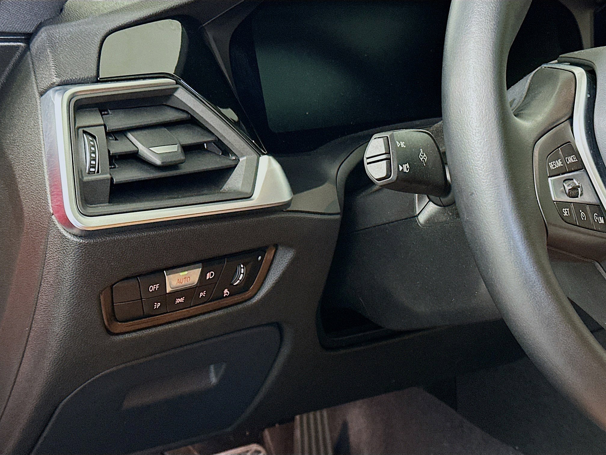 Used 2022 BMW 230i Coupe w/ Convenience Package image 17