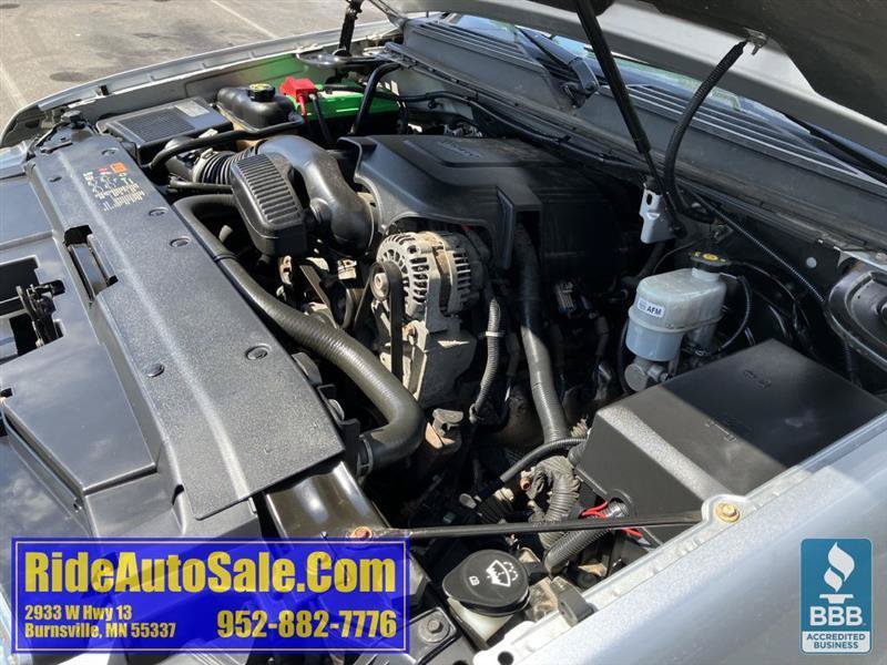 Used 2013 Chevrolet Avalanche LTZ AWD/4WD image 24