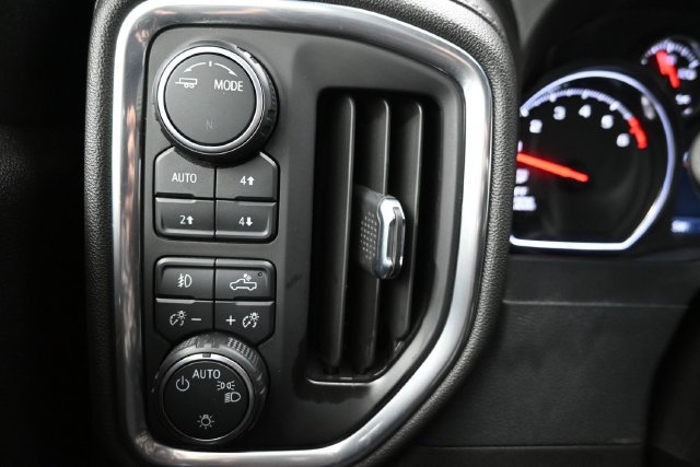 Used 2022 Chevrolet Silverado 1500 RST AWD/4WD image 26