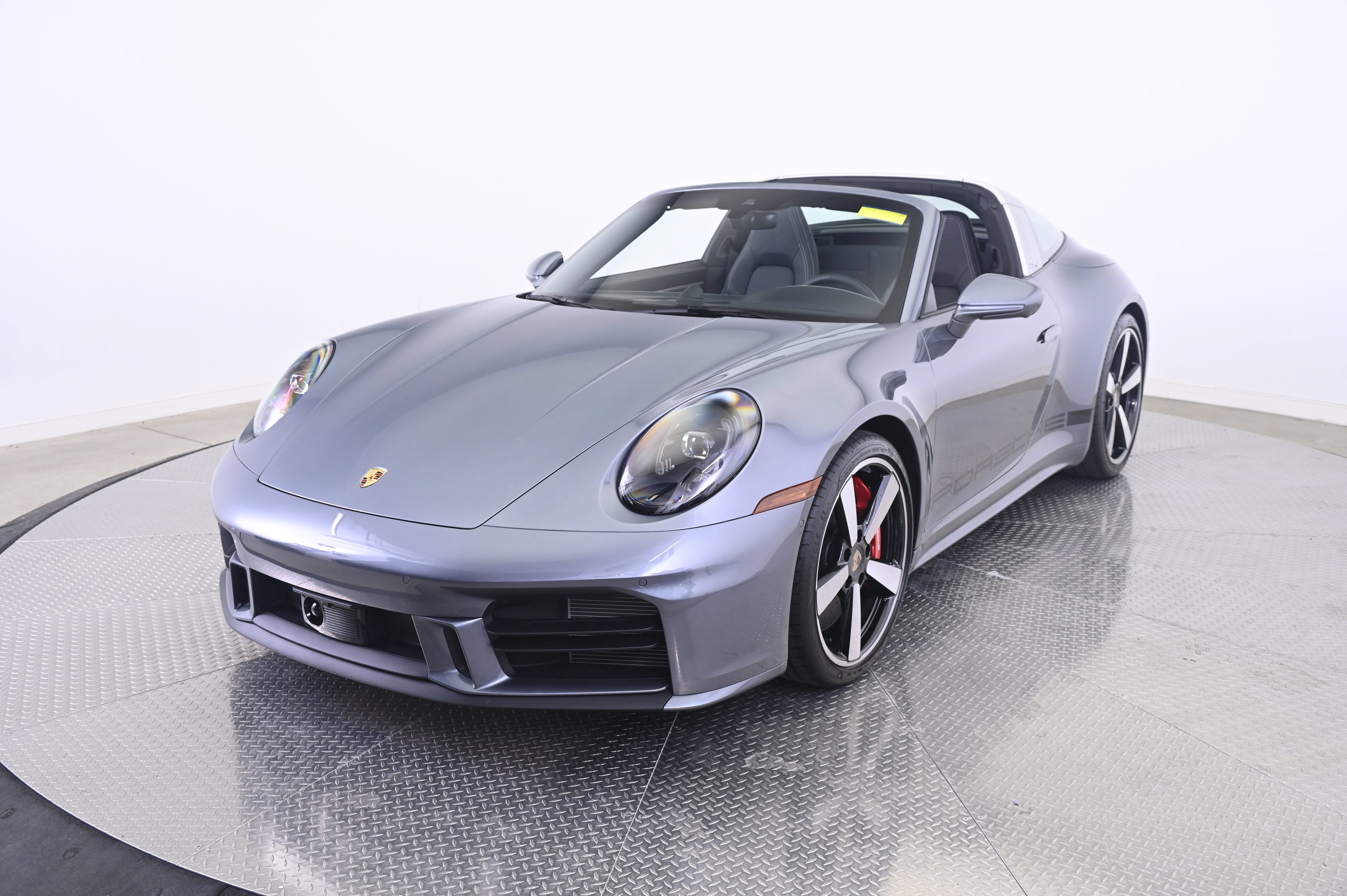 Certified 2026 Porsche 911 Targa 4S AWD/4WD image 1