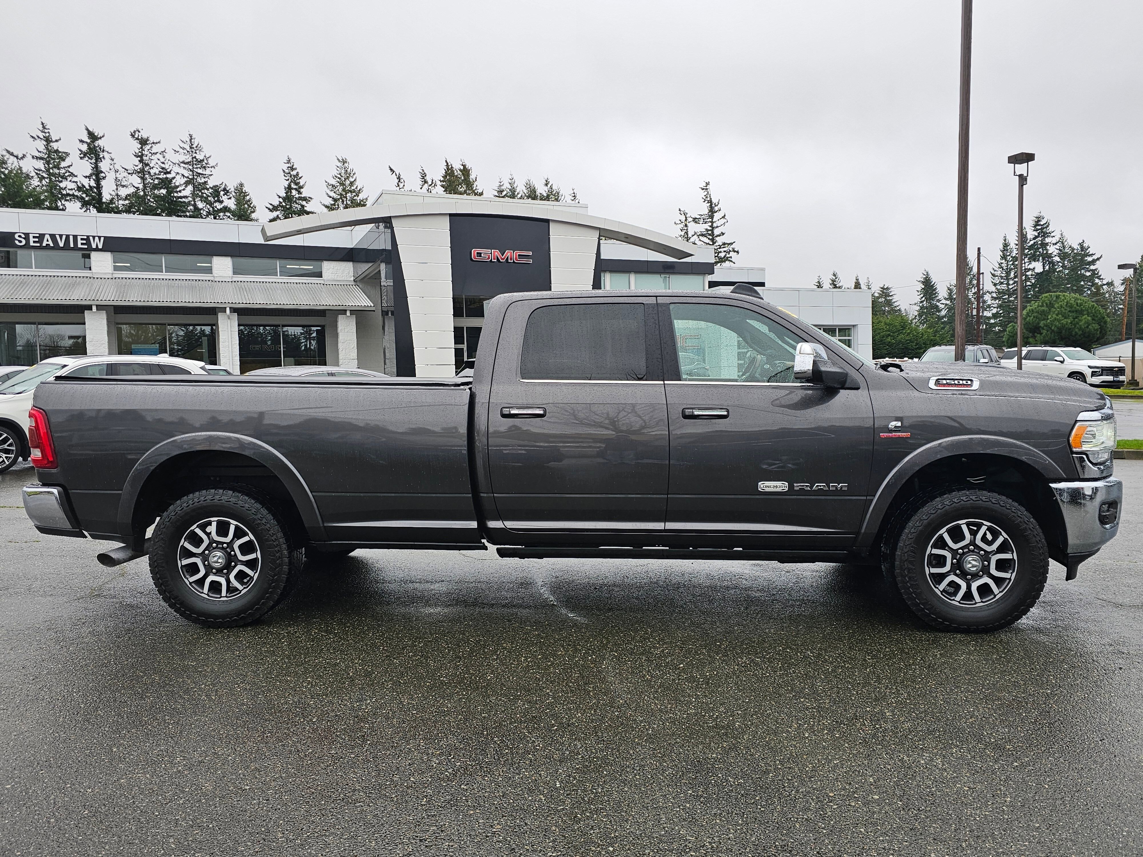 Used 2022 RAM 3500 Limited image 8