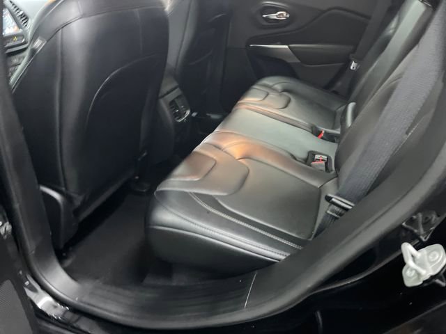 Used 2022 Jeep Cherokee Latitude Lux AWD/4WD image 21
