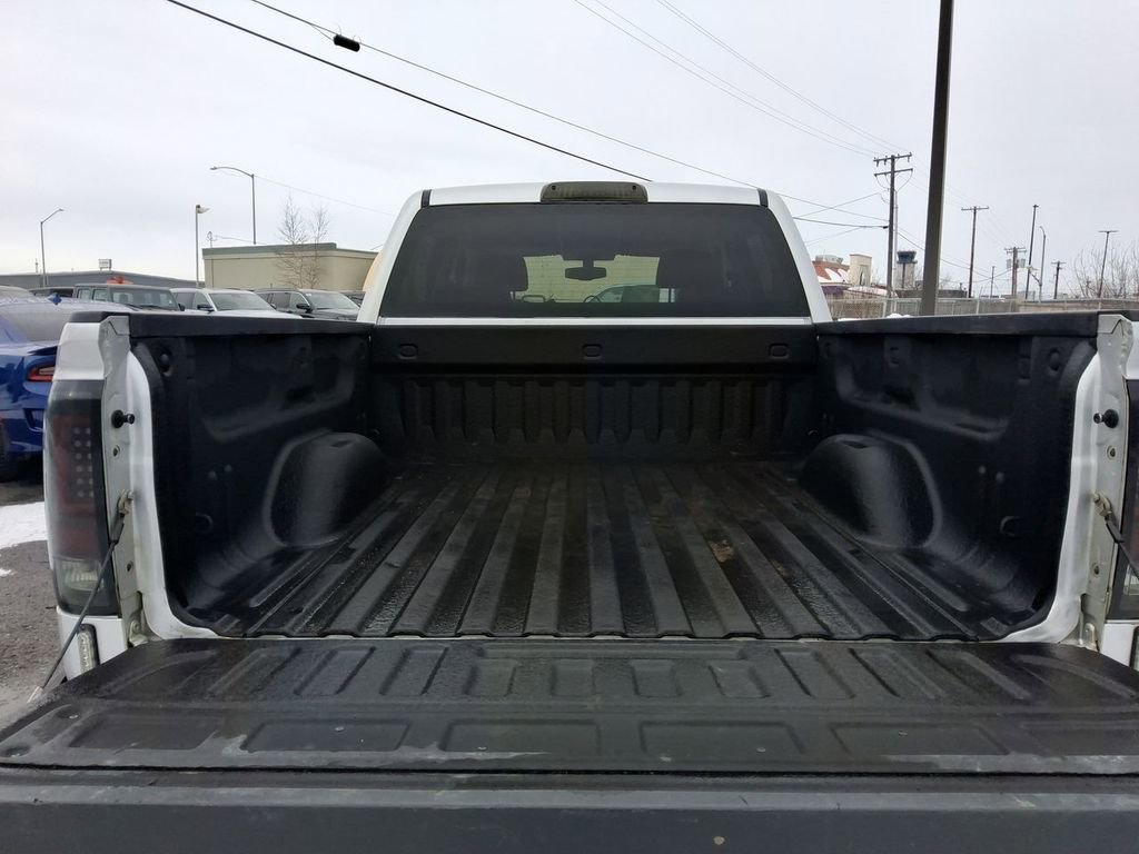 Used 2015 GMC Sierra 1500 SLE w/ Carbon-22 Edition image 11