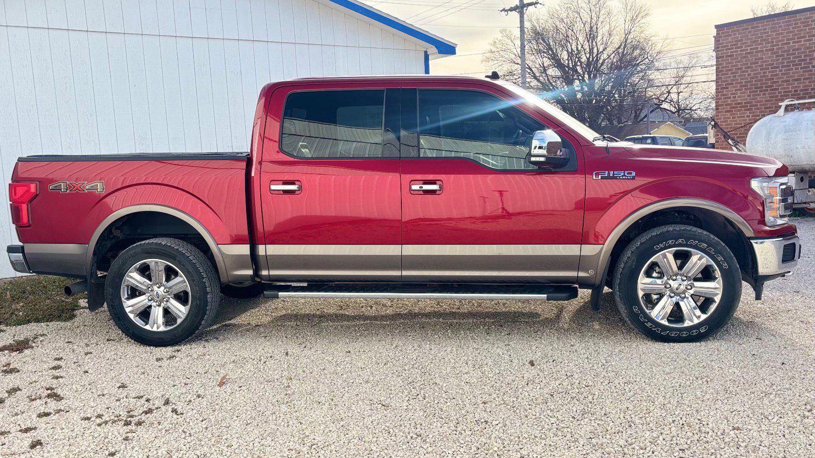 Certified 2019 Ford F150 Lariat w/ Equipment Group 502A Luxury image 2
