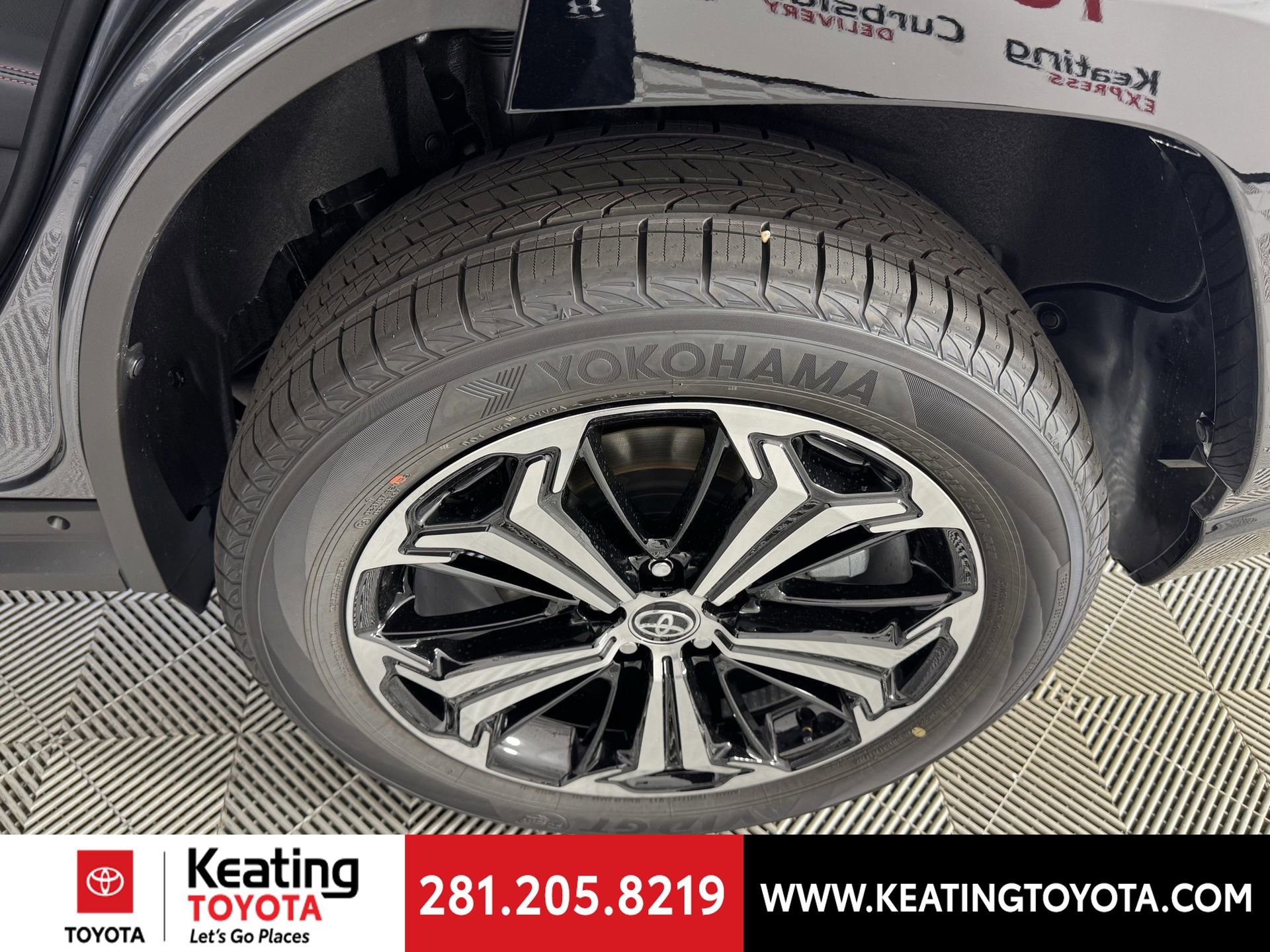 New 2025 Toyota RAV4 XSE image 15