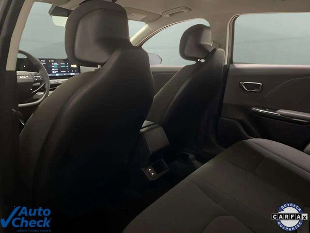 Used 2025 Kia K4 LX image 18