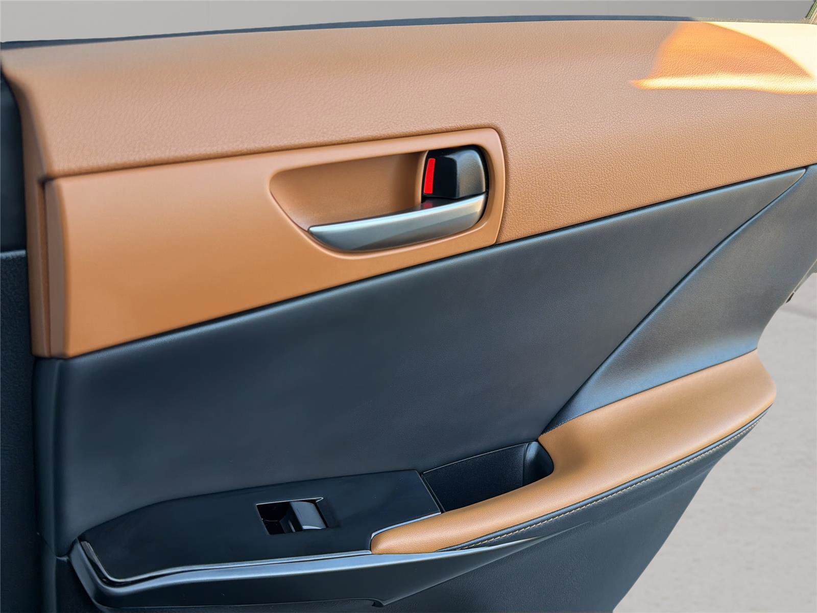 Used 2025 Lexus IS 350 F Sport image 30