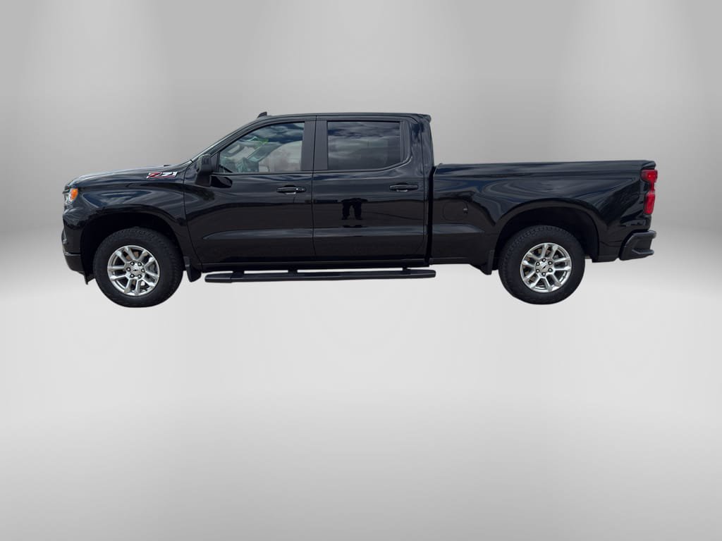 Used 2023 Chevrolet Silverado 1500 RST w/ Z71 Off-Road Package AWD/4WD image 2