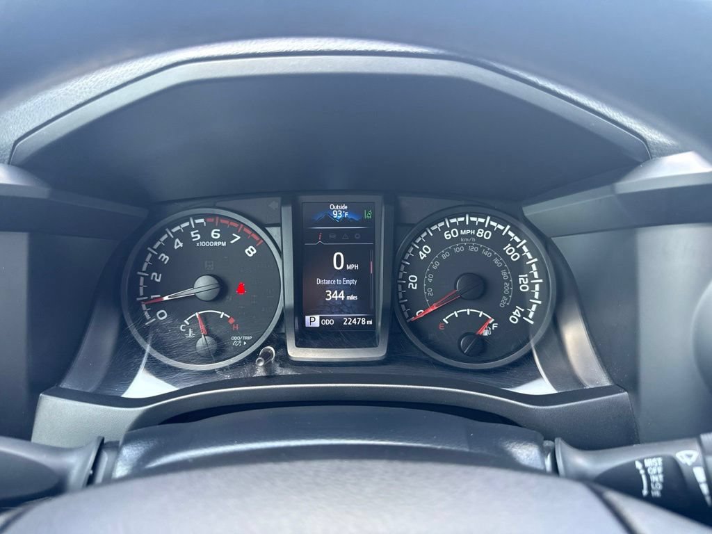 Used 2022 Toyota Tacoma SR RWD image 17