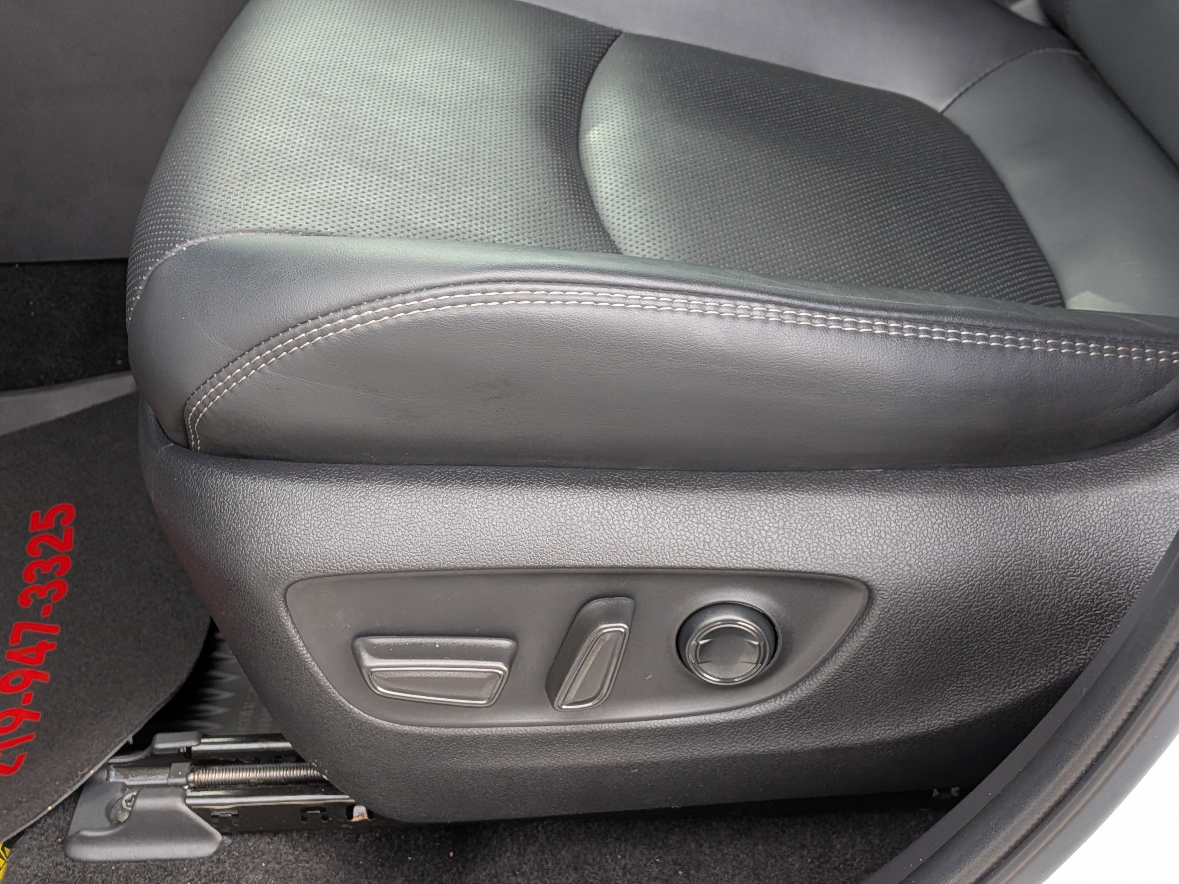 Used 2024 Toyota RAV4 Limited w/ Advanced Technology Package image 16