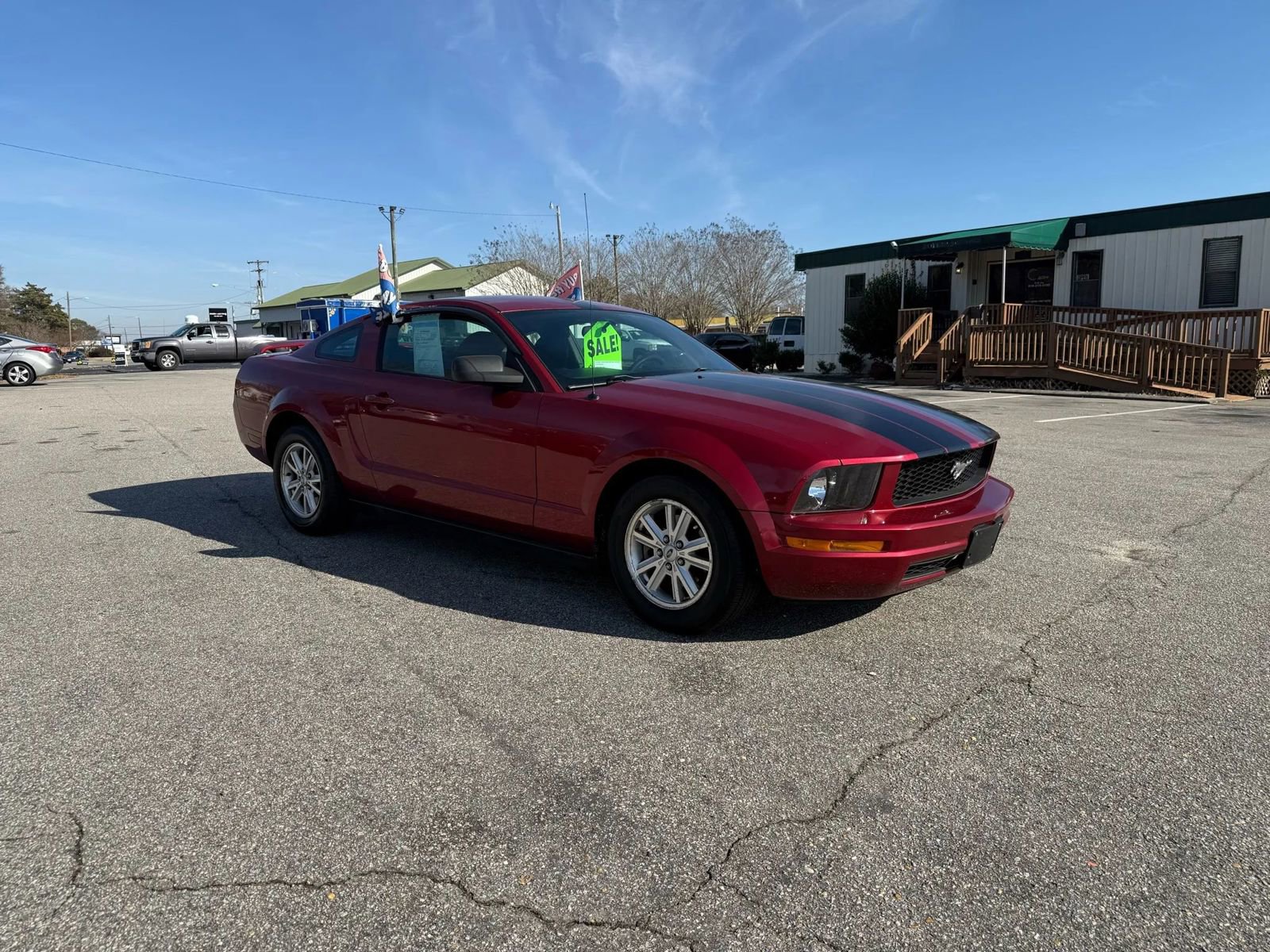 Used 2007 Ford Mustang Coupe image 2