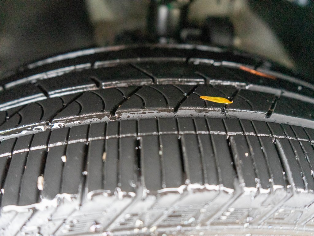 Certified 2025 Kia Sorento X-Line EX image 30