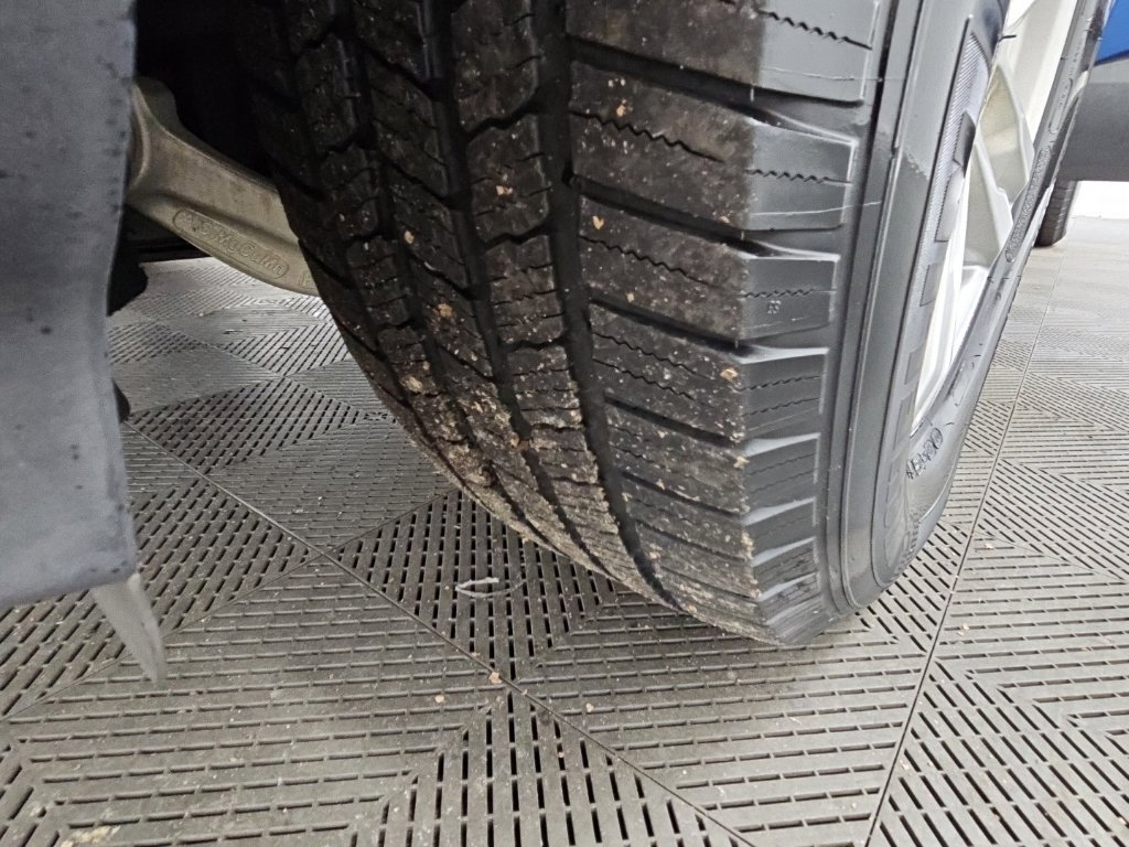Used 2020 Ford Explorer XLT RWD image 46