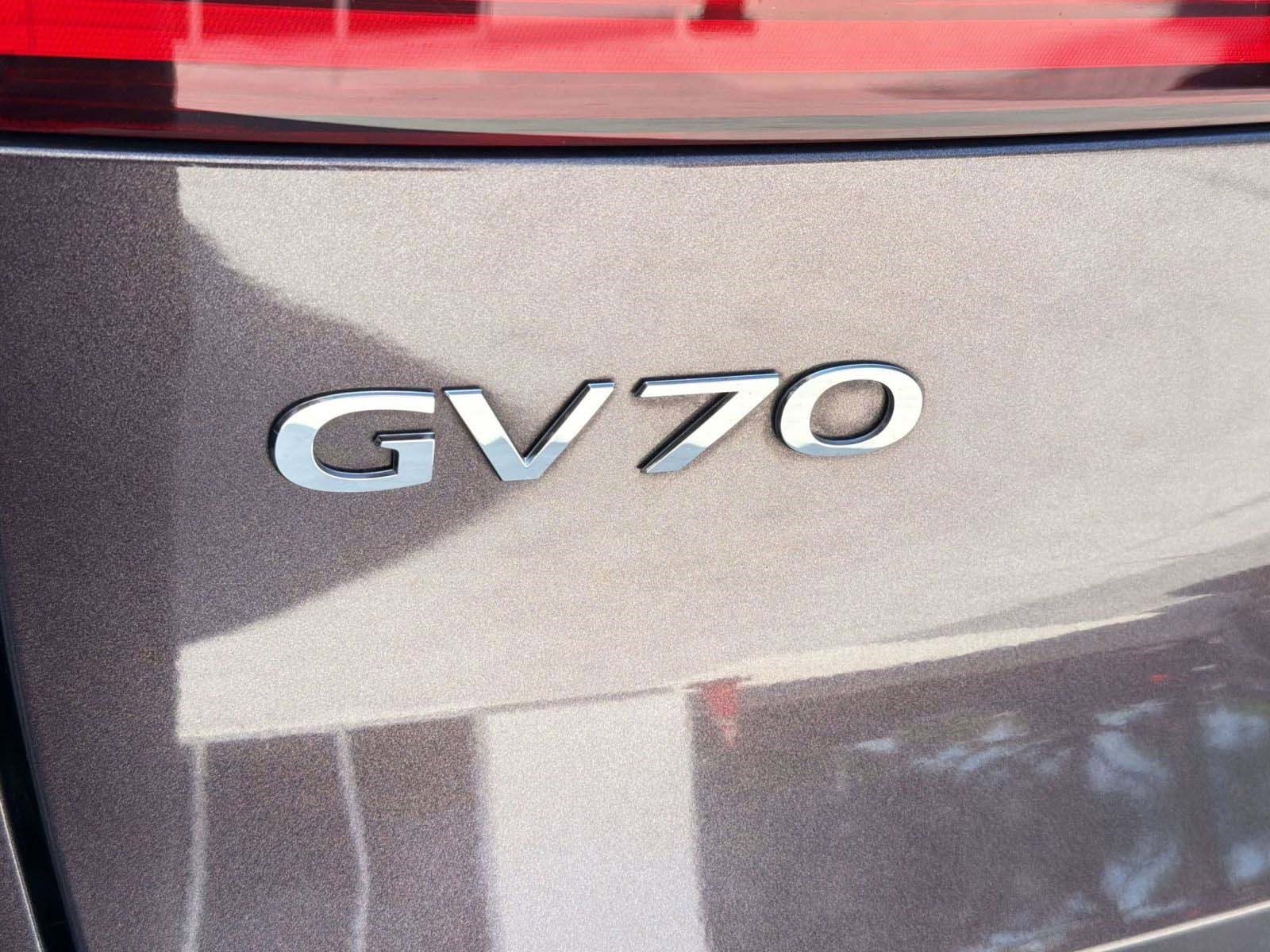 Used 2022 Genesis GV70 2.5T w/ Advanced Package AWD/4WD image 32