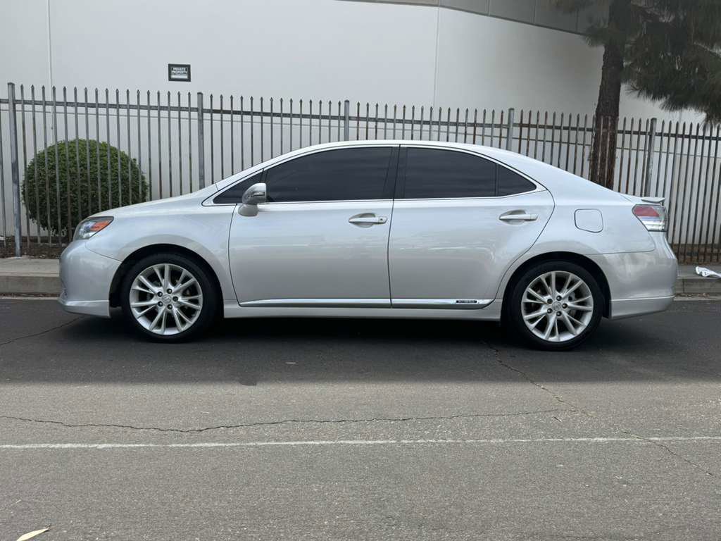 Used 2010 Lexus HS 250h FWD image 4