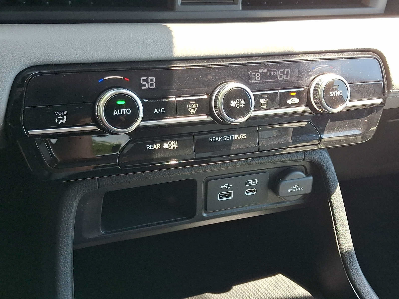 Certified 2023 Honda Pilot LX image 15