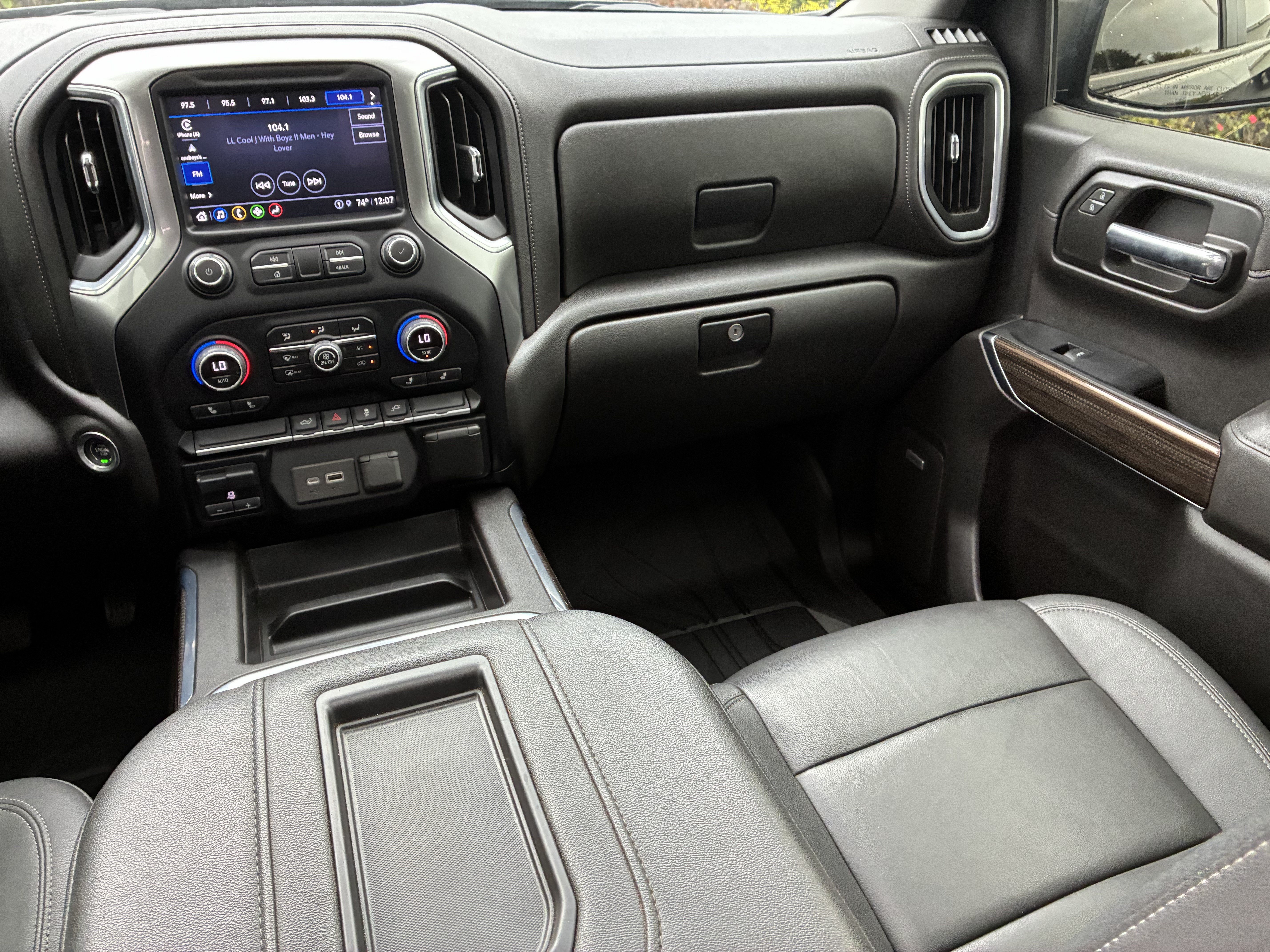 Used 2022 Chevrolet Silverado 1500 RST w/ Convenience Package II AWD/4WD image 20