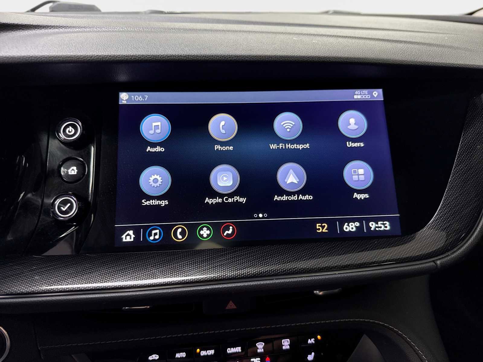 Used 2021 Buick Envision Essence w/ Sport Touring Package image 18