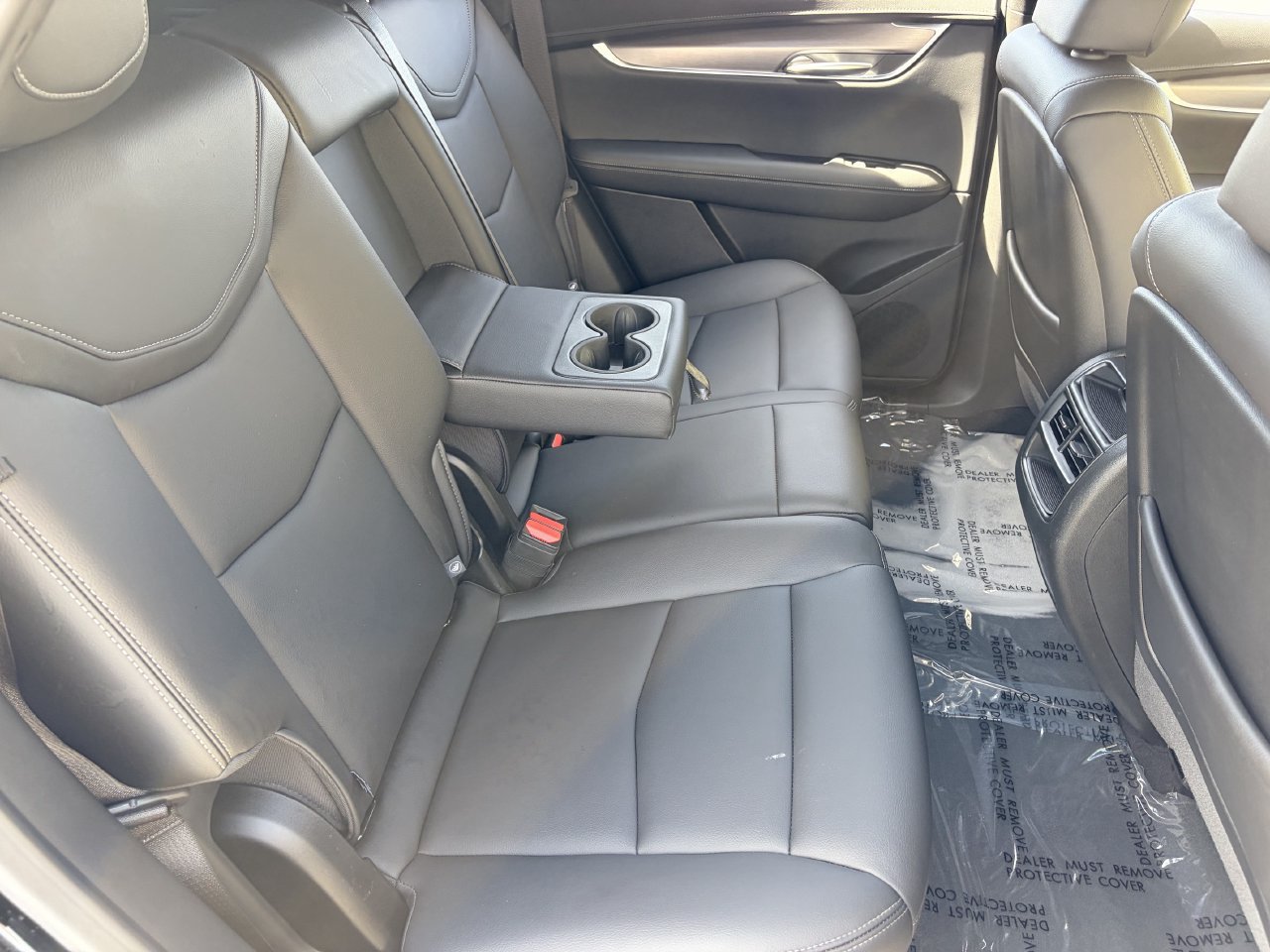 Certified 2024 Cadillac XT5 Luxury w/ LPO, Floor Liner Package FWD image 15
