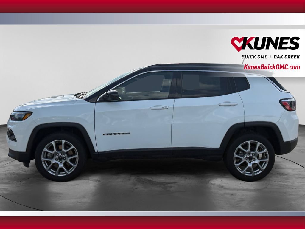 Used 2025 Jeep Compass Limited AWD/4WD image 6