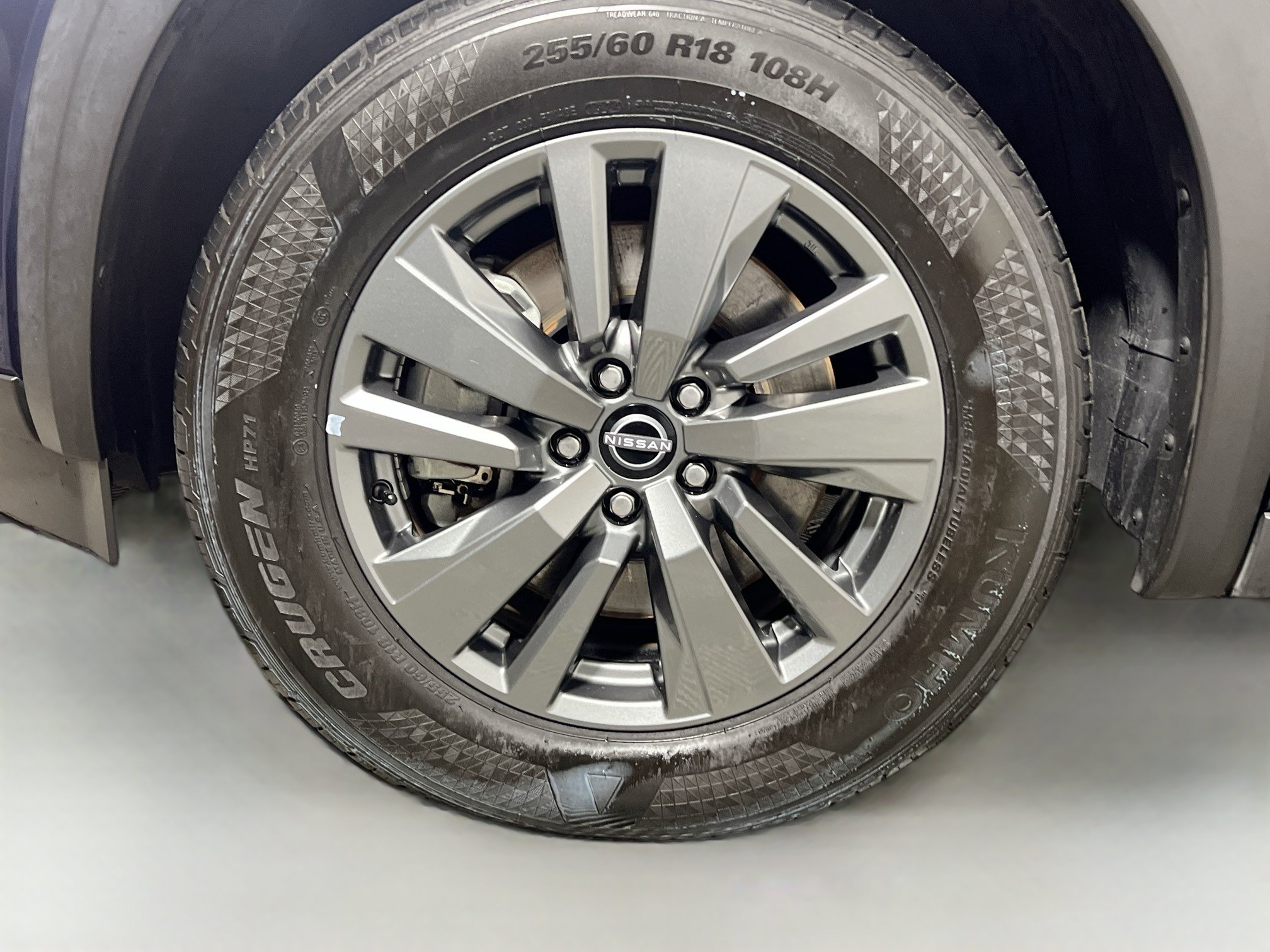 Used 2024 Nissan Pathfinder SV AWD/4WD image 14