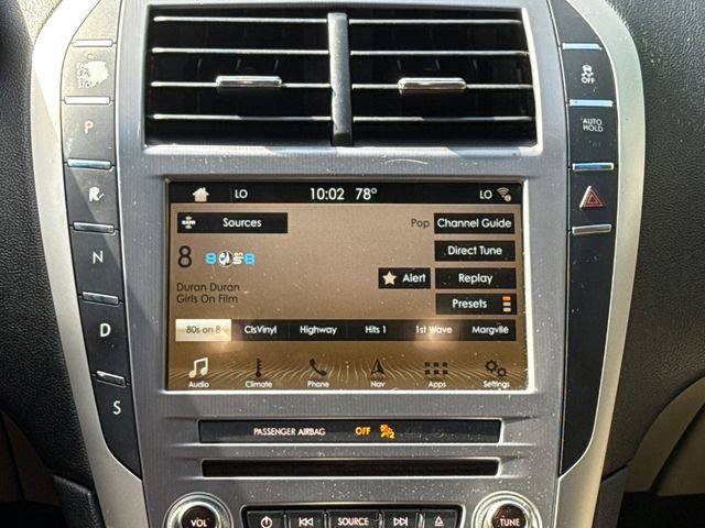 Used 2018 Lincoln MKZ Reserve w/ Climate Package FWD image 12