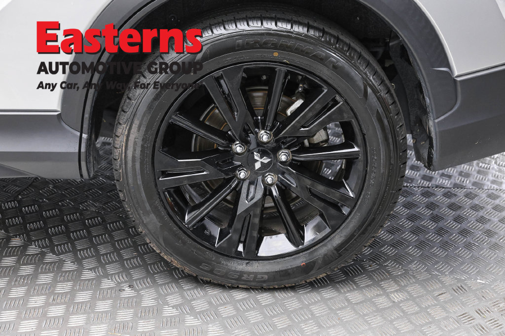 Used 2024 Mitsubishi Eclipse Cross LE AWD/4WD image 9