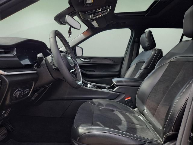 Used 2023 Jeep Grand Cherokee Altitude image 22