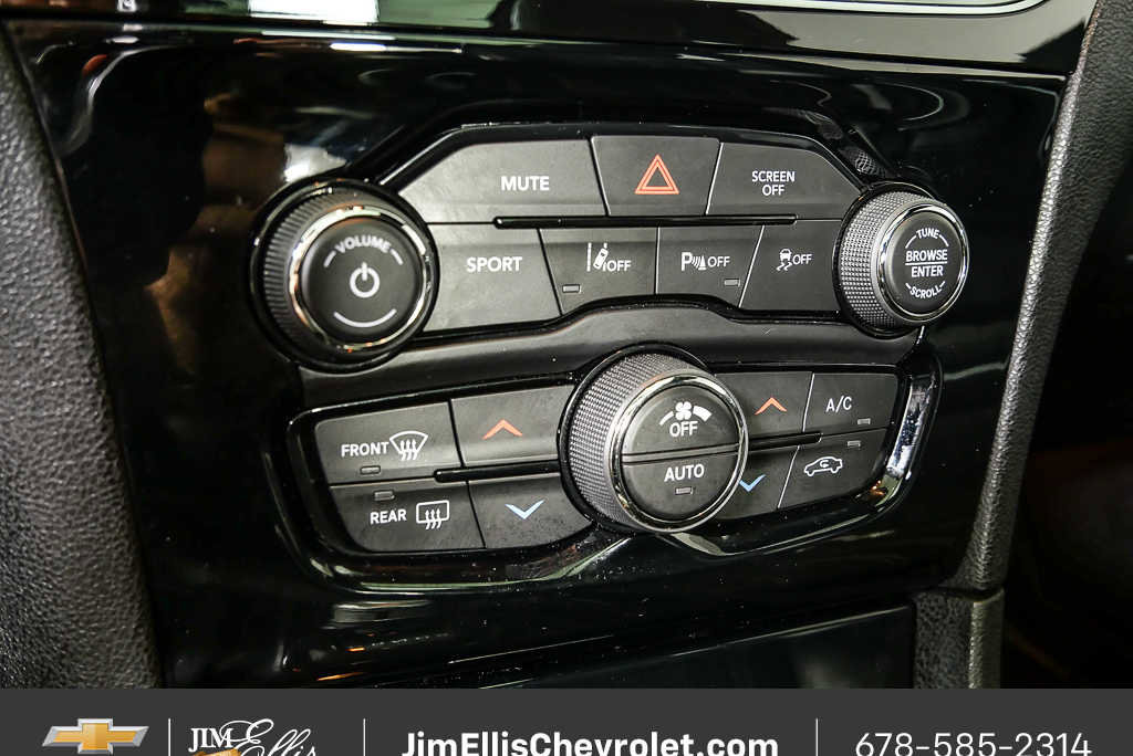 Used 2022 Chrysler 300 S w/ Safetytec Plus Group RWD image 17