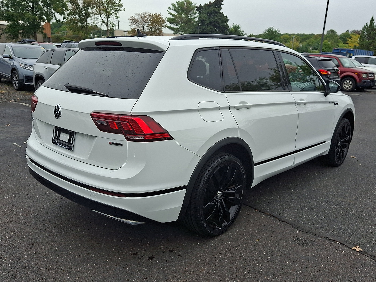 Used 2020 Volkswagen Tiguan SE R-Line AWD/4WD image 6