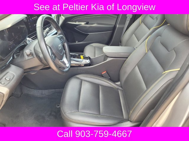 Used 2025 Chevrolet Trax ACTIV w/ Sunroof Package FWD image 14