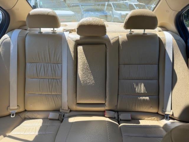 Used 2011 Honda Accord EX-L image 30