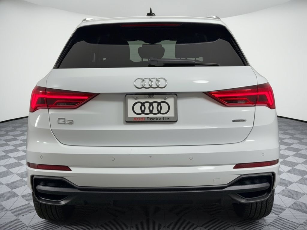 Certified 2025 Audi Q3 2.0T Premium w/ Convenience Package AWD/4WD image 11