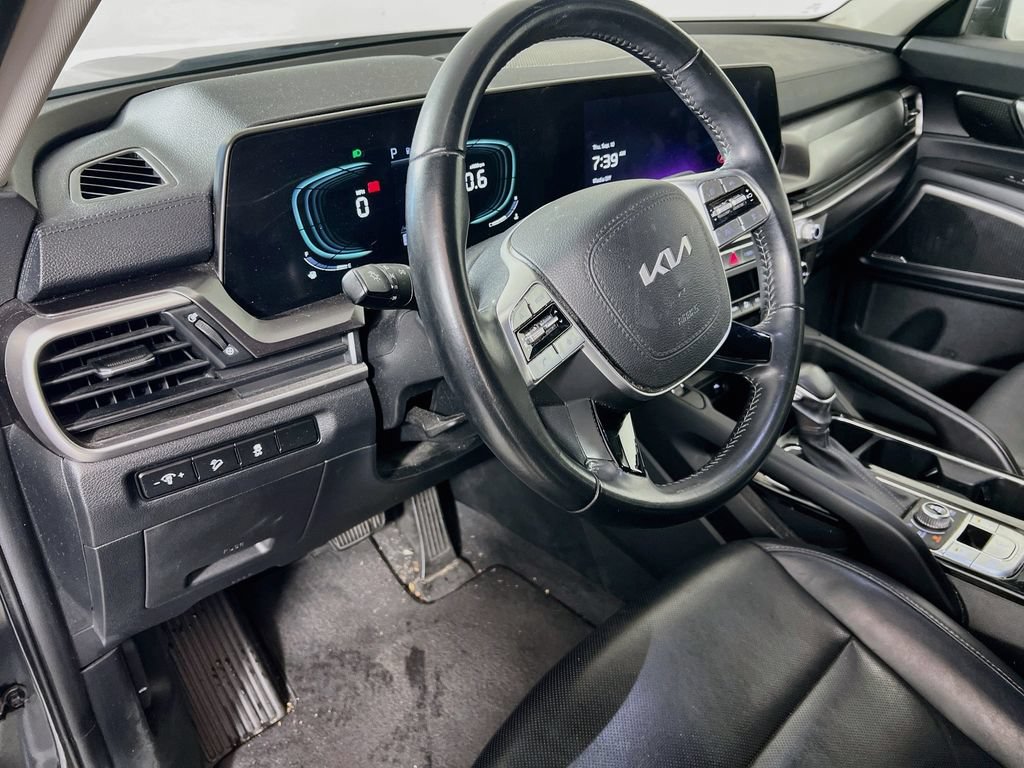 Certified 2024 Kia Telluride S w/ S Sunroof Package AWD/4WD image 7